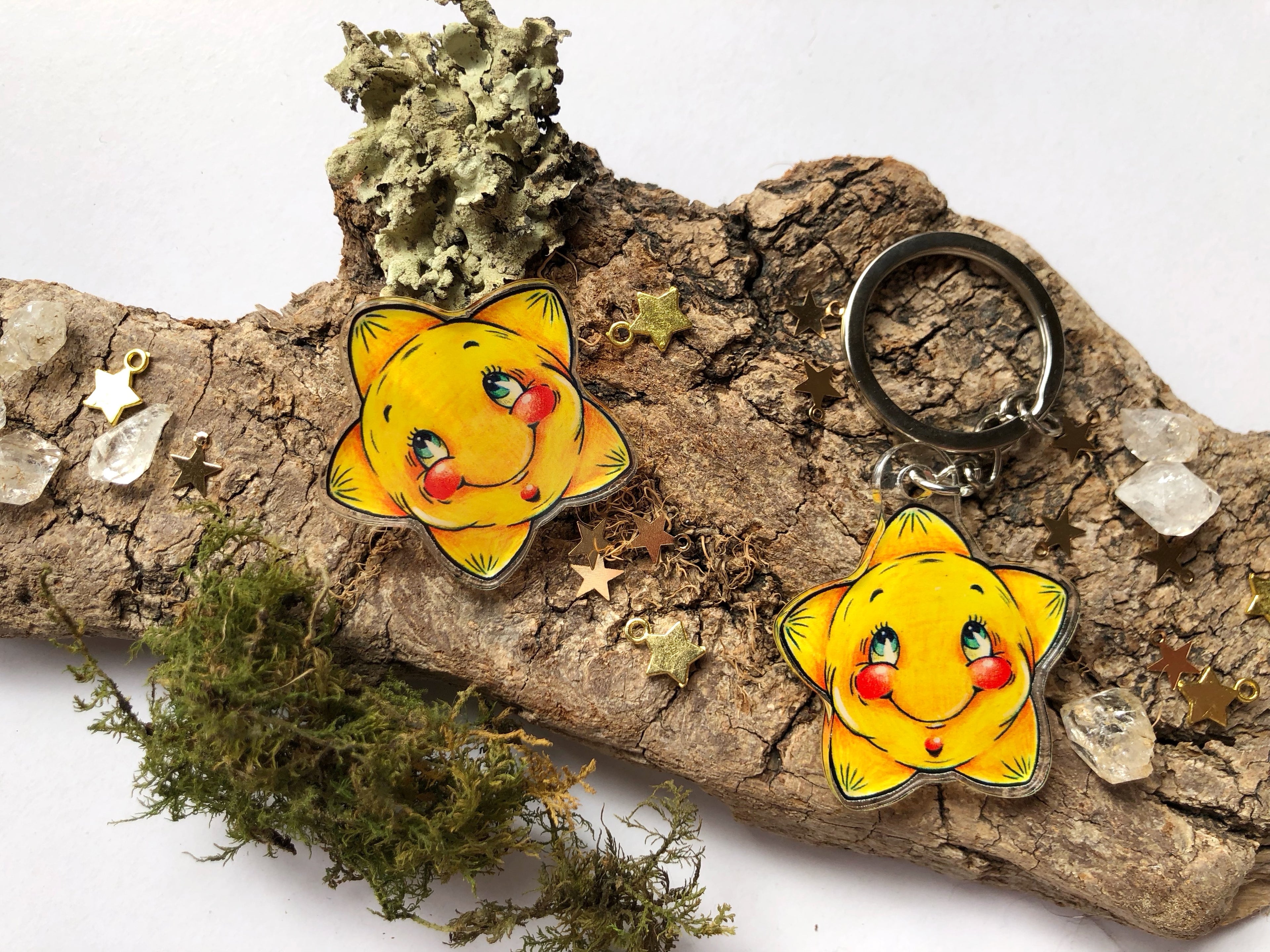 "Shy star" acrylic pin and keychain