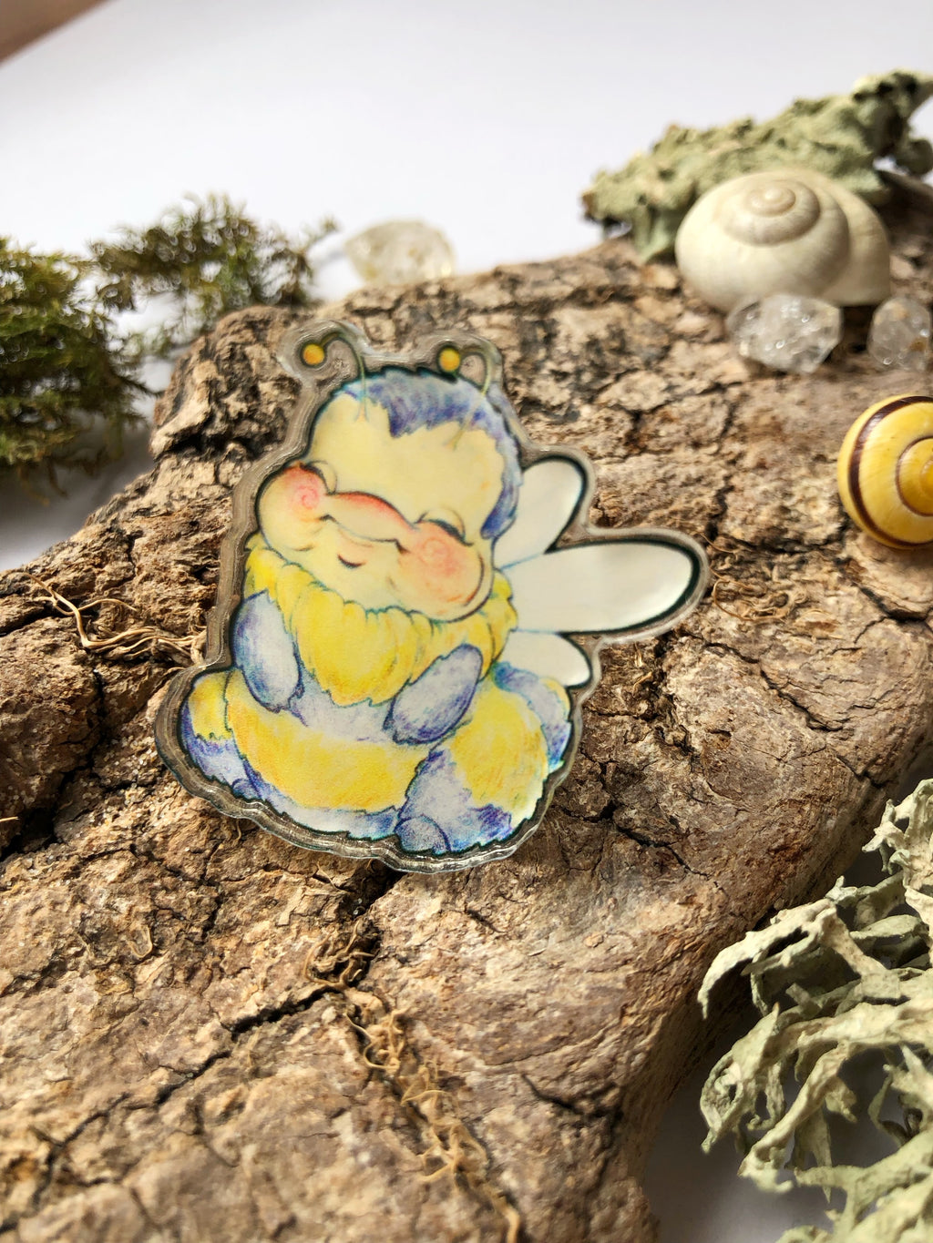 Pin y llavero de acrílico "abejita"