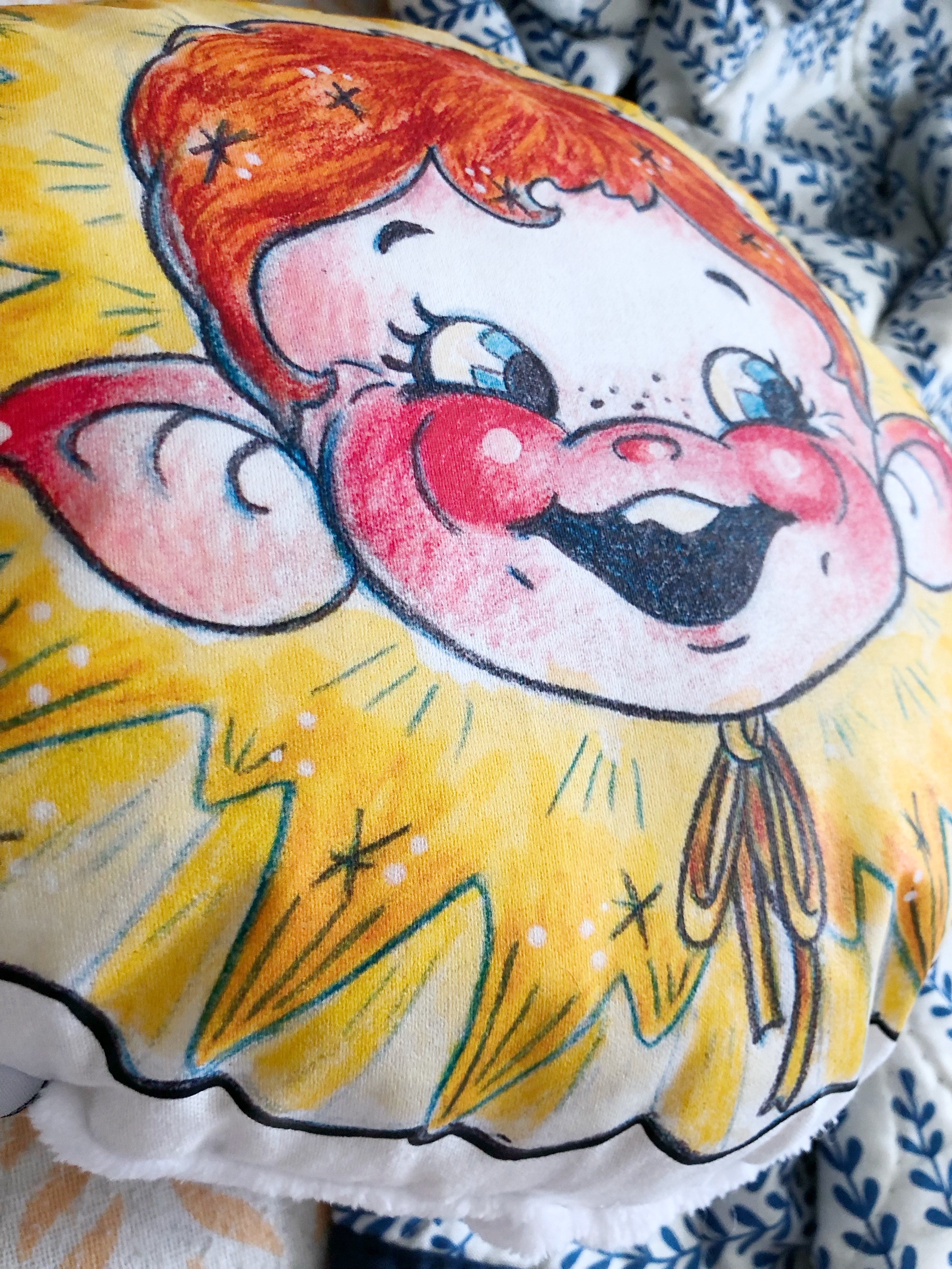 Cojín decorativo "Duende estrella"